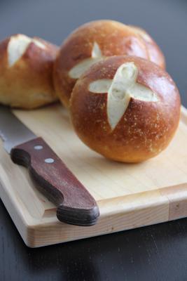 Beer Pretzel Hot Dog Buns