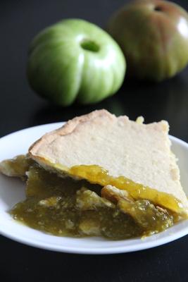 Tarte sucrée à la tomate verte